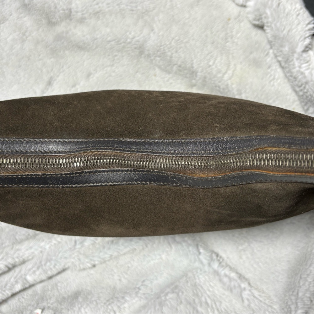 Vintage Gucci Brown Hobo Bag with Luxurious Suede Texture ( READ) - Picture 5 of 13